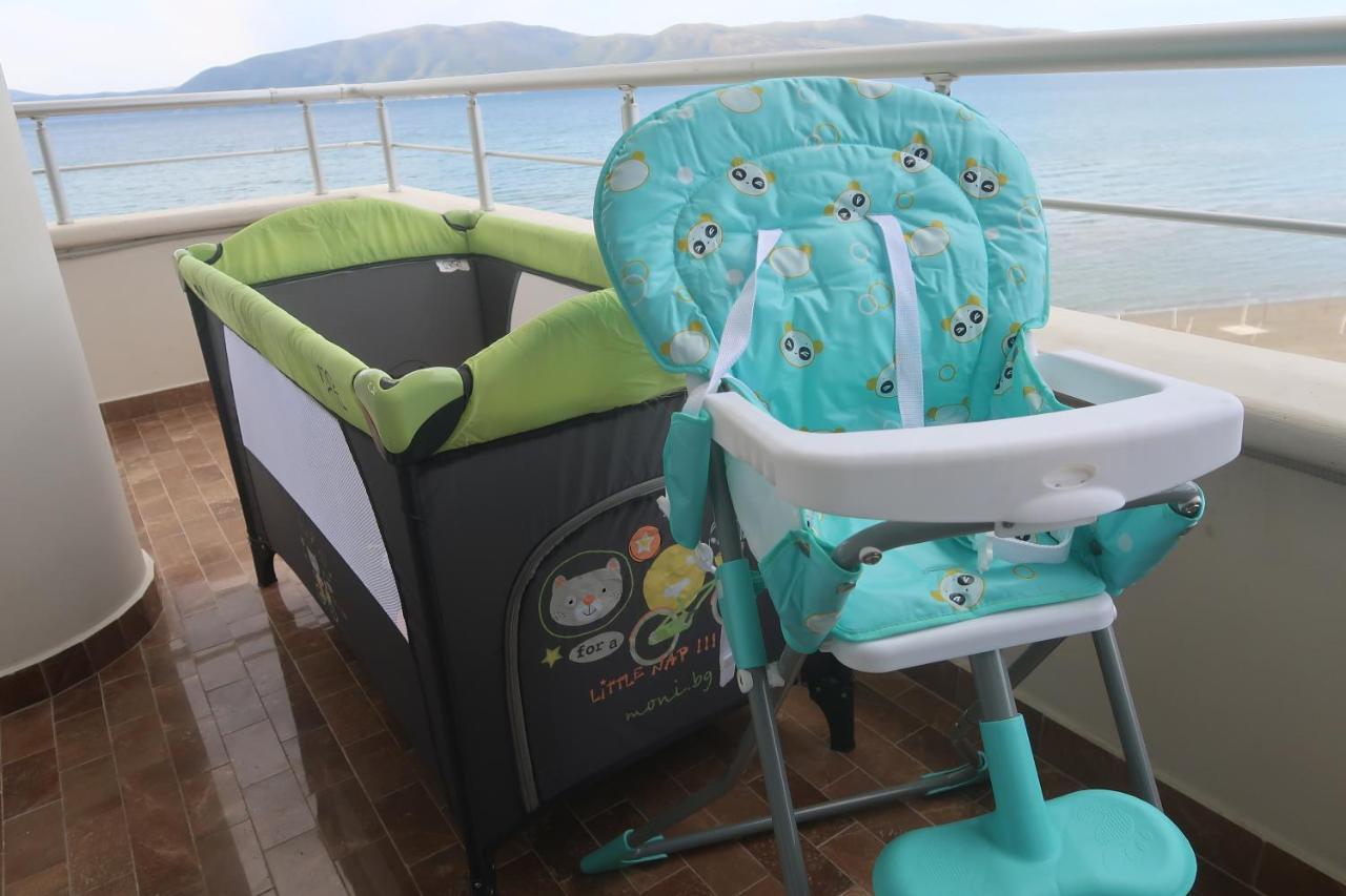 On The Beach Vlore Bagian luar foto